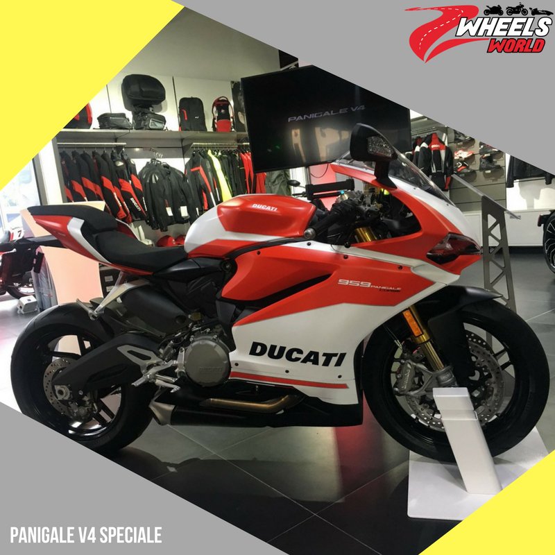 PureDucati's tweet photo. Up and close. #Panigale #V4Special #aNewOpera #DucatiPompano #2WheelsWorld #TwoWheelsWorld https://t.co/51NAqA04Pp
