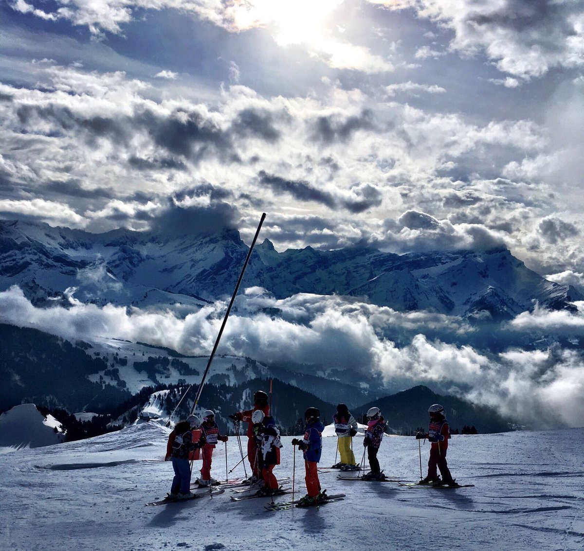gwasgrade3's tweet photo. Check out ski day photos and weekly update at g3a and g3b weebly page. @gwaswissg3a @gwasgrade3 https://t.co/Y5S4RX61N2