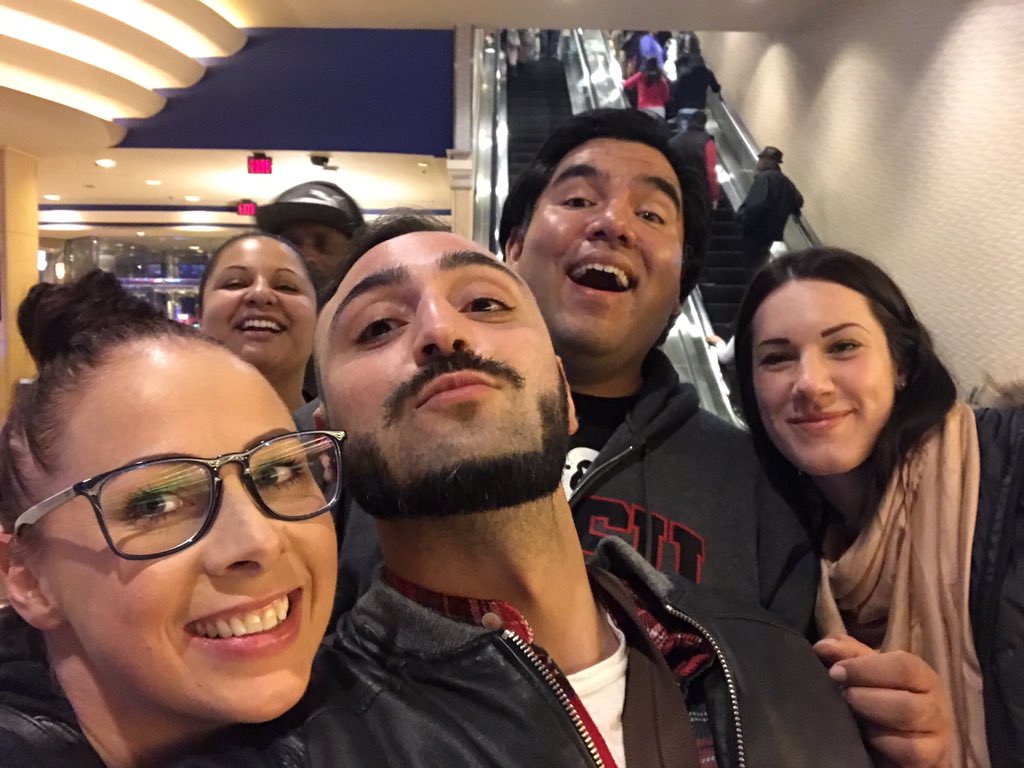 lorenzoliberat's tweet photo. @therealgianna Thank you for coming to greet here in Vegas .. thanks for the great Mexican evening thank you for the good laughter Whit your wonderful friend @Cherrpieextasy  and @zebnavarro and to make us feel your friends .. we love you really see you soon in LA sunshine❤️ https://t.co/Uduu9FiffJ