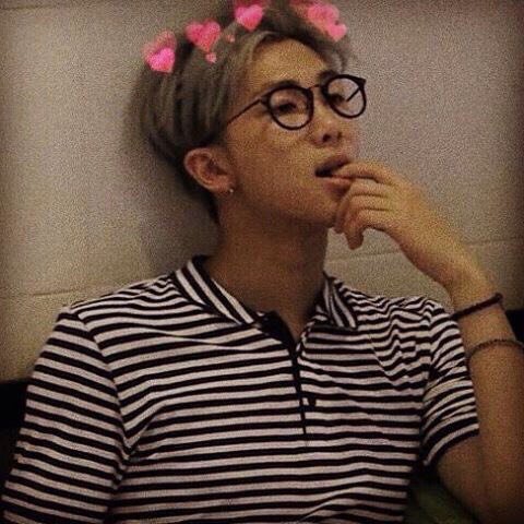 BTS50098203's tweet photo. Кто сказал что Намджун не горяч?
#BTS #BTSLoveMyself  #BTSARMY  #NAMJOON #BTSinRussia2018  #ThankYouNamjoon  #Kpop #KPOP https://t.co/sBcPA0gbAL