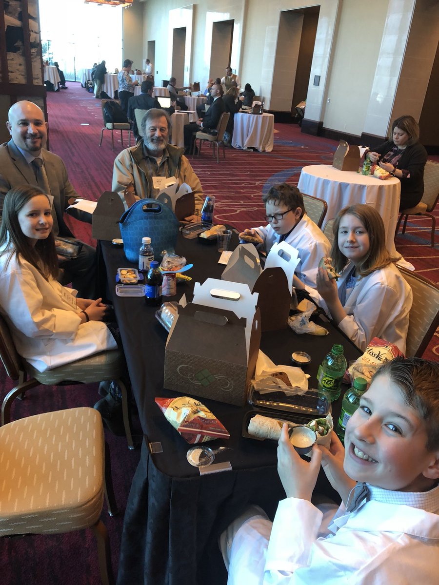 BrittanyMurro's tweet photo. Take a peek at some more great pics of our #CollaboratoryCubs from #Techspo18 😀 #TigerStrong https://t.co/2TaIb3UcoE