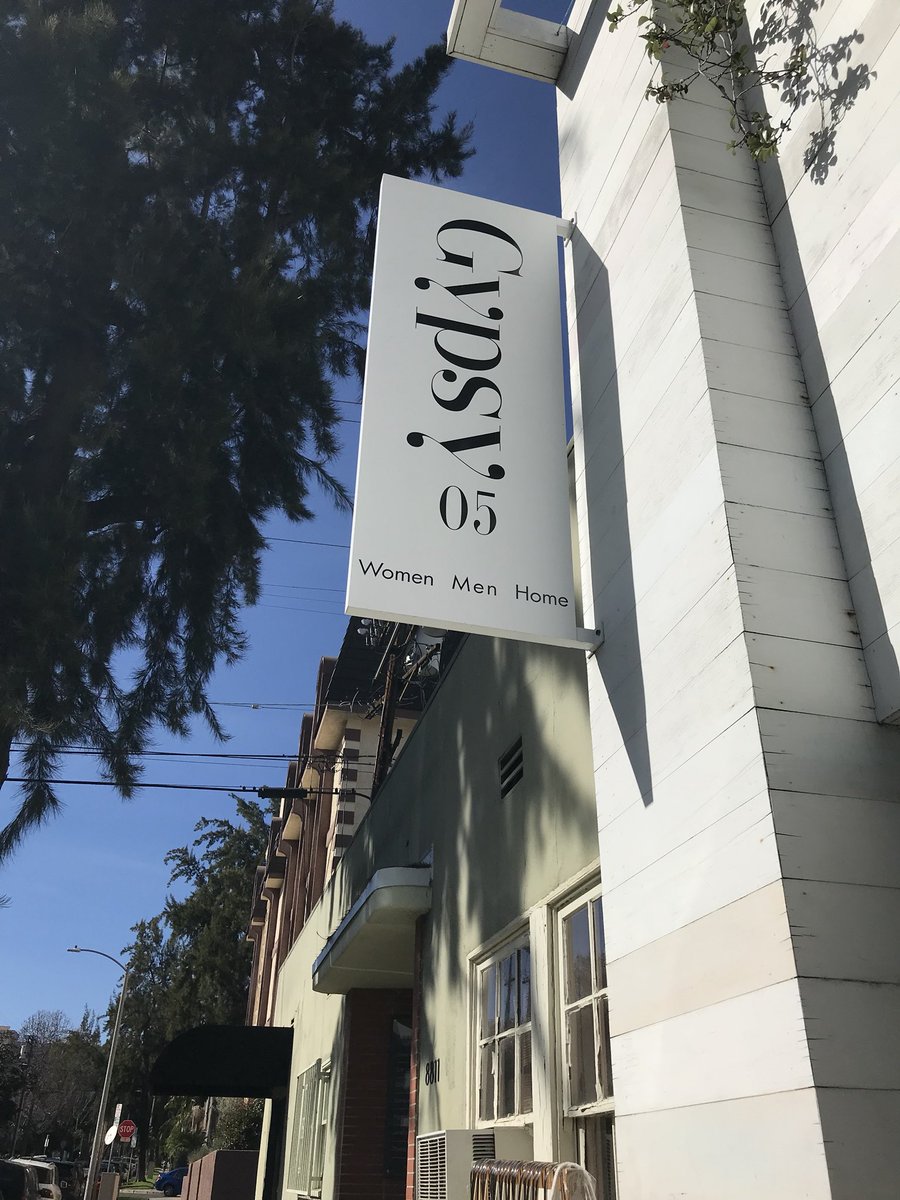 gentlegeniuspr's tweet photo. We had a great time with #client @VSpaLosAngeles at yesterday’s @Gypsy05 pop up! ✨💜 Thanks to all the great folks who stopped by! #gentlegenius #eventsupport https://t.co/5U6qRSGx82