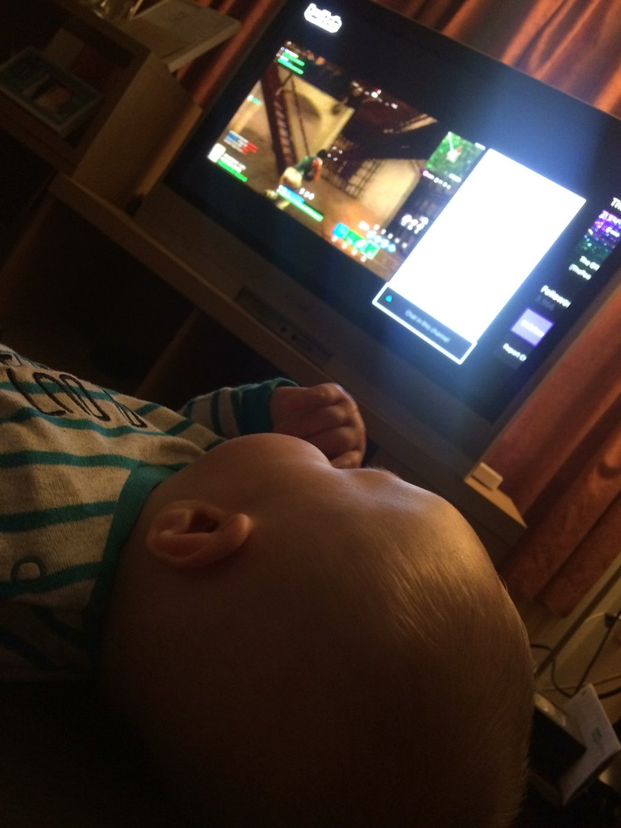 Corey_Millward's tweet photo. @ThaFooster Theo’s 100% focused on the stream again 😂 https://t.co/fUVjWHMAlQ