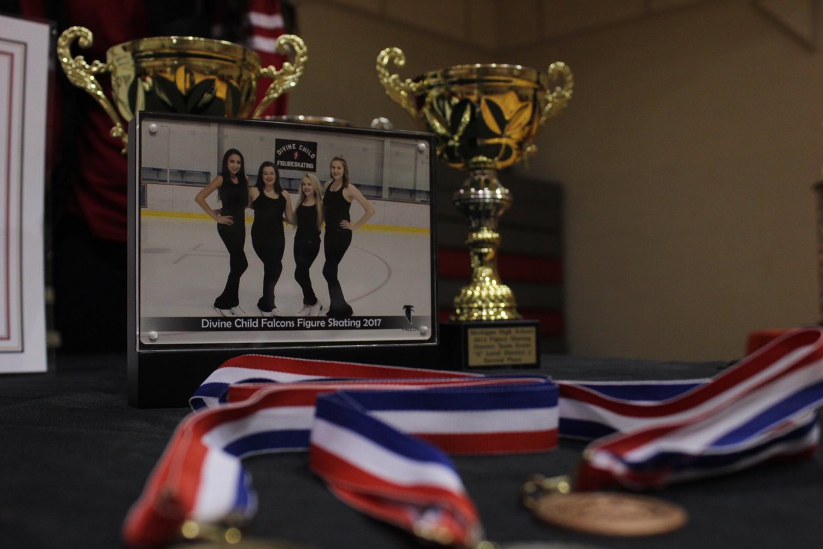 DCVSkating's tweet photo. come vidit our table at the open house in the gym and meet some of our skaters !! 1-3 @ DC https://t.co/D2jtriqJGv