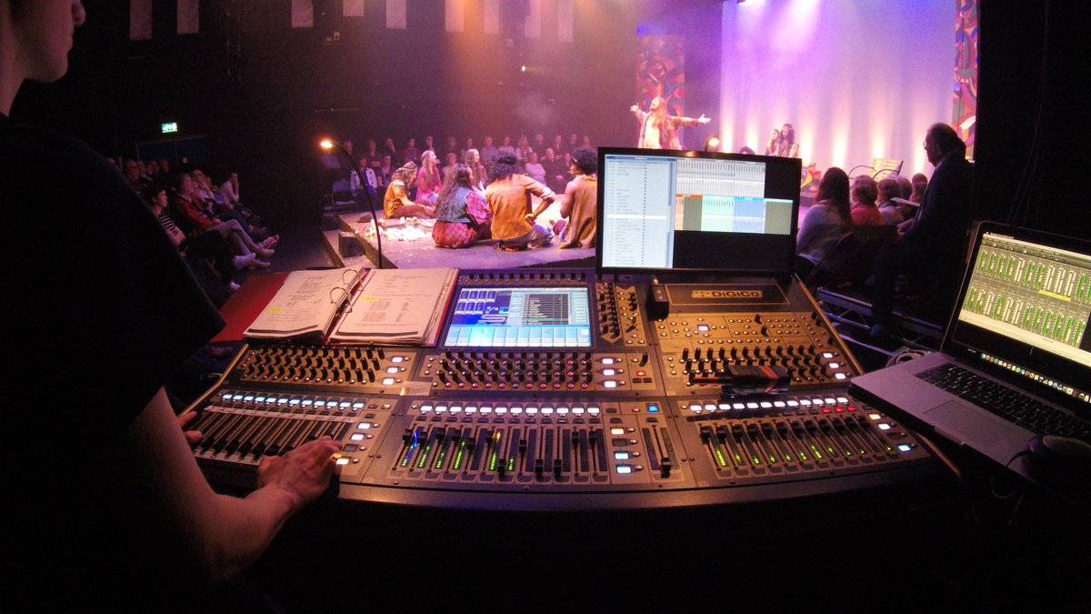 97OllieB's tweet photo. Have had a great couple of weeks mixing @The_GSA's ' Hair' and 'The Fix' #GSASoundTeam https://t.co/rSdo3ZaP7p