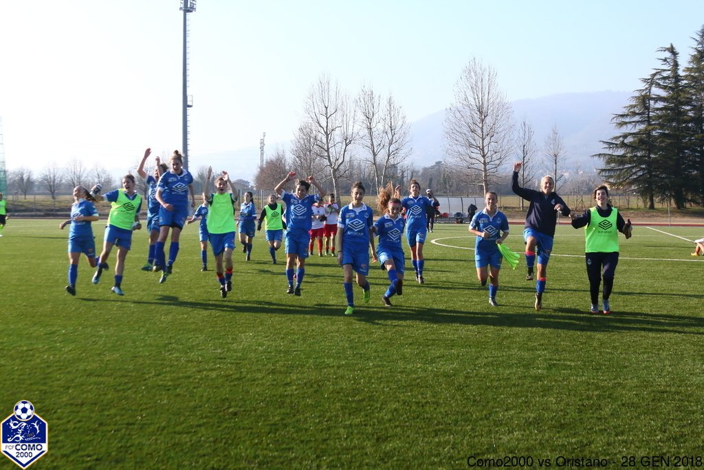 FCFCOMO2000's tweet photo. E sono 4 di fila ! la @FCFCOMO2000 vince con l'Oristano per 3-1 ! https://t.co/hcq8wEz1yX