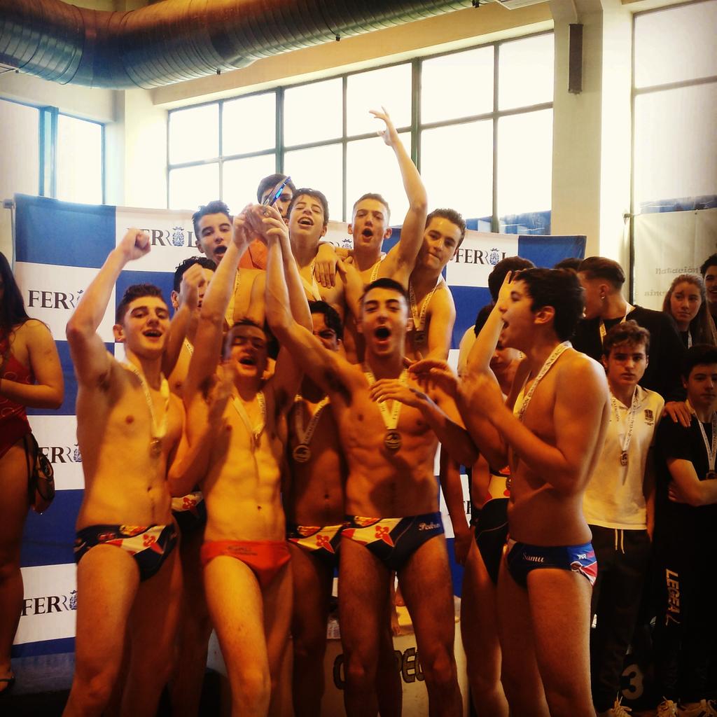 Cadete A Camoeón Gallego!!! Grandes!!
#VigoMola #wprcnv #Respeto