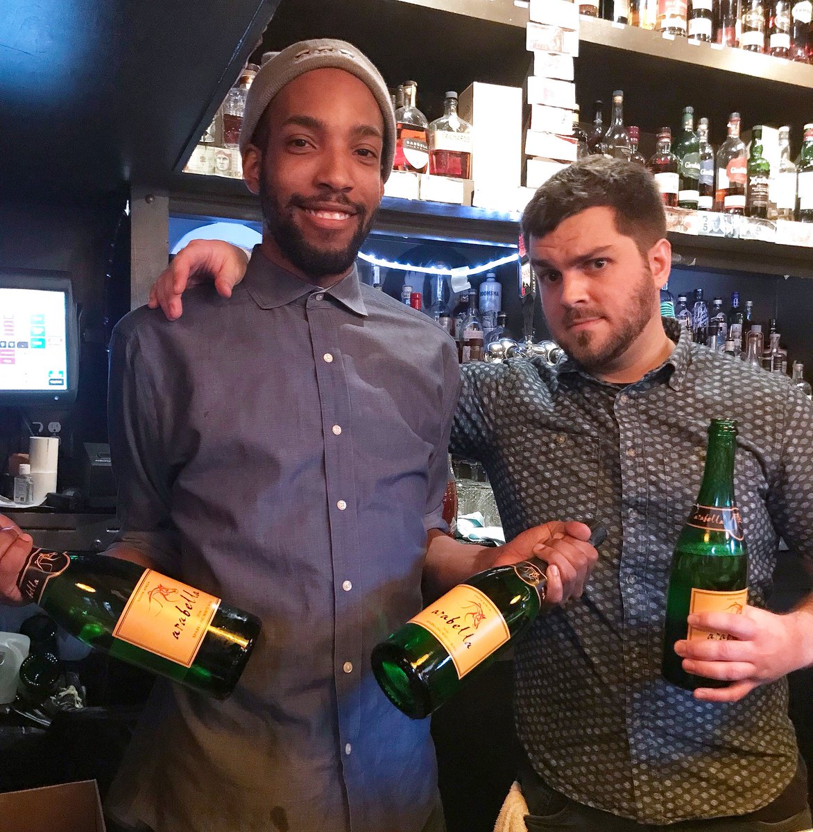 barcharley tweet media