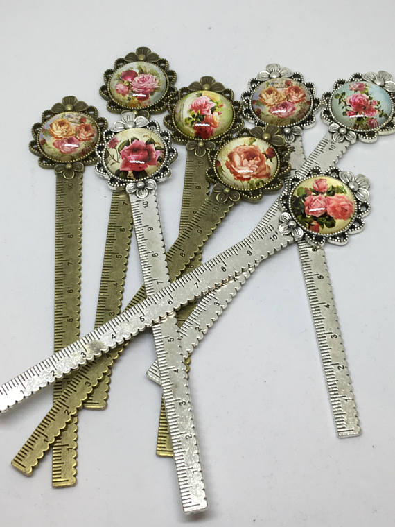 MyLollidrops1's tweet photo. Vintage Flower Bookmarks, Valentine's bookmarks, #jewelry @EtsyMktgTool https://t.co/3TudGPJWXF #bookmarks #silverbookmarks #flowerbookmarks https://t.co/hxOwsB6kGX