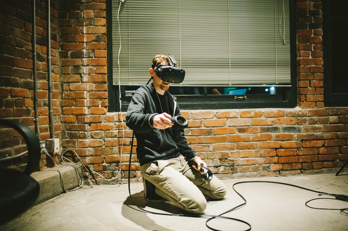 VRVancouver's tweet image. Today is the last day of @globalgamejam!! Our jammers are wrapping up, fixing any bugs they can, and of course, we'll be having a sushi/pizza/demo party to end the weekend with a bang. 💯 #Ayyyy #GGJ18