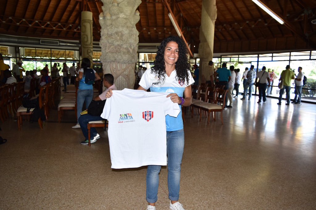 DirDeporteSM's tweet photo. Los equipos Masculino y Femenino del @UnionMagdalena también celebran el retorno de nuestro #CiclonBananero a Santa Marta donde el Nuevo Estadio Sierra Nevada lo recibirá para volver a vivir las alegrías y emociones del #Futbol https://t.co/OIsxD9s0wK