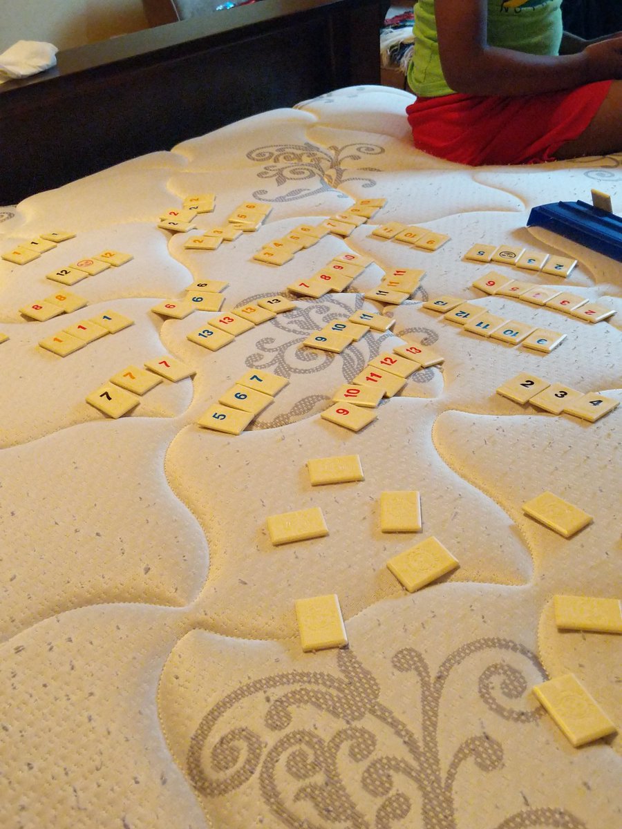 coachjocksample's tweet photo. Daddy Bear 2, Mama Bear 1 #rummikub
#teamsample #RainyDay https://t.co/GvaNvJj0Ys