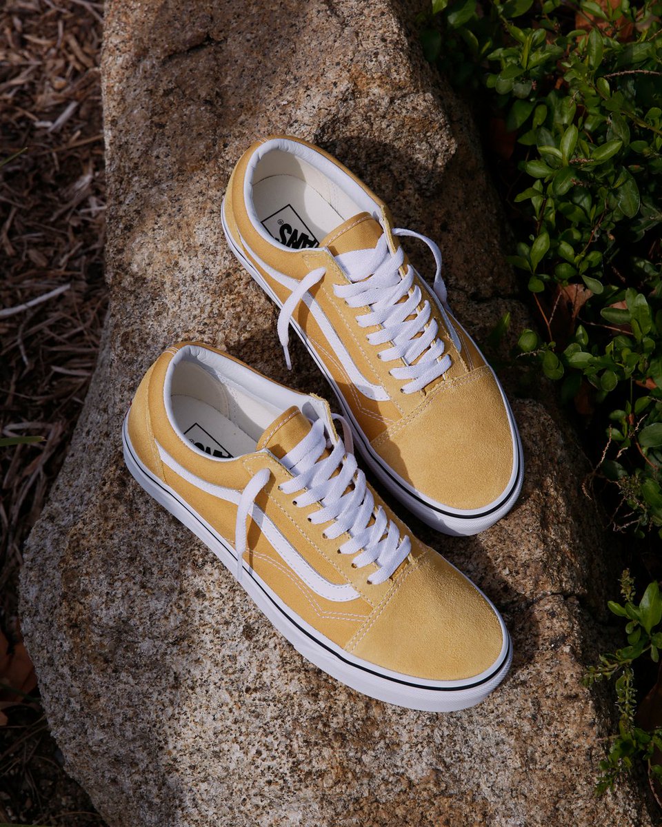 Shiekh's tweet photo. #OldSkools for the whole fam find your way to https://t.co/iP2xathB4D and fulfill all your #Vans needs. 🙌
-
https://t.co/QqcFXIurMg https://t.co/qmmwUMNWd0