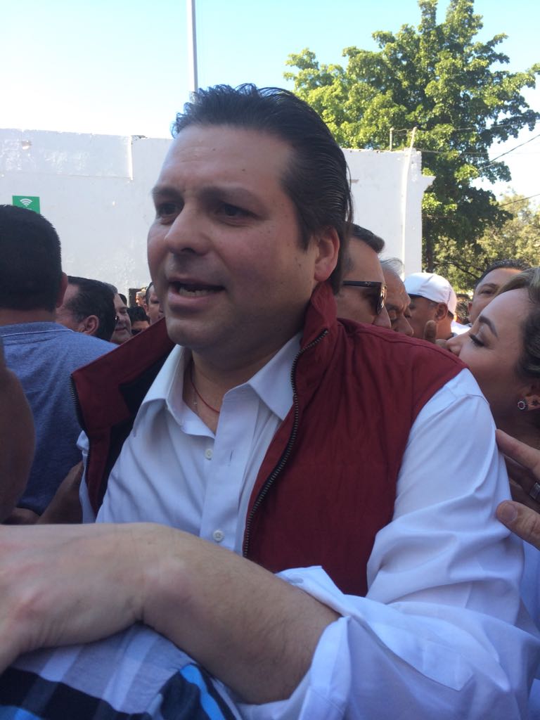 ReporteMetro1's tweet photo. "Yo no soy impuesto por nadie", asegura Mario Zamora, busca senaduría por el PRI junto a Rosa Elena Millán. https://t.co/OmrGrrgg1g
