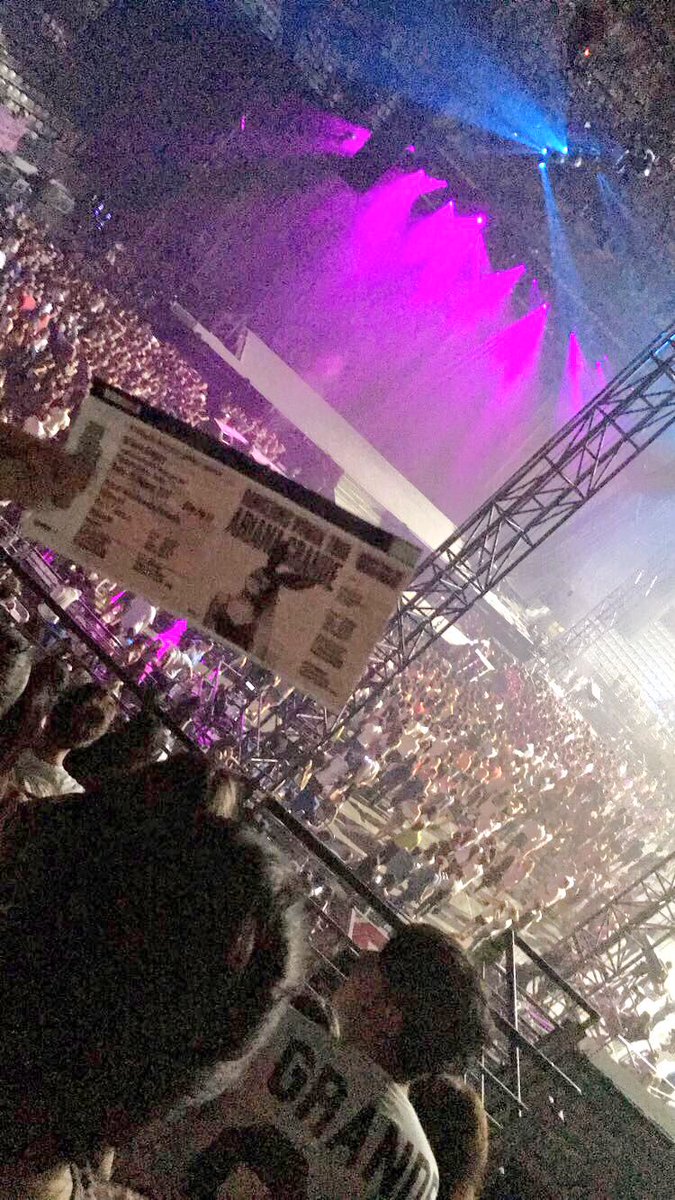 flickerbones's tweet image. never stop dreaming