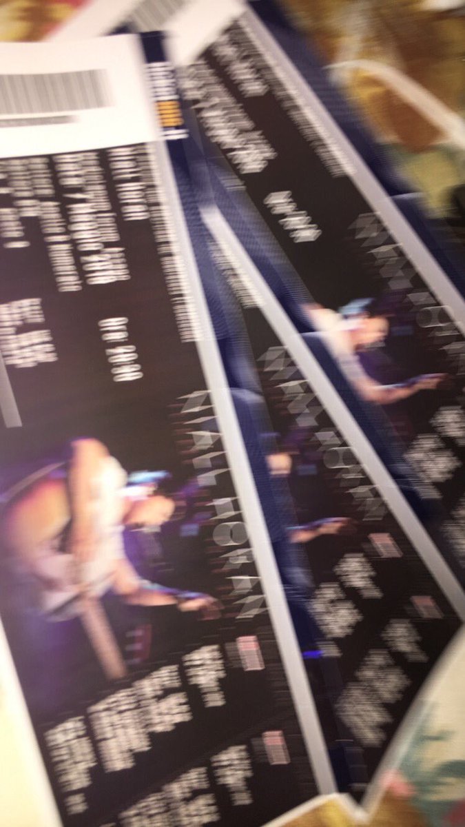 flickerbones's tweet image. never stop dreaming