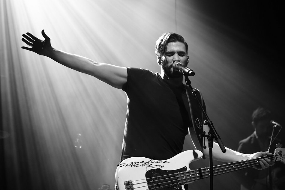 melsailles's tweet image. By mlanie.book.fr | Concert de @florentmotheoff à Andresy ♪♫ | #FlorentMothe #DanserSousLaPluie