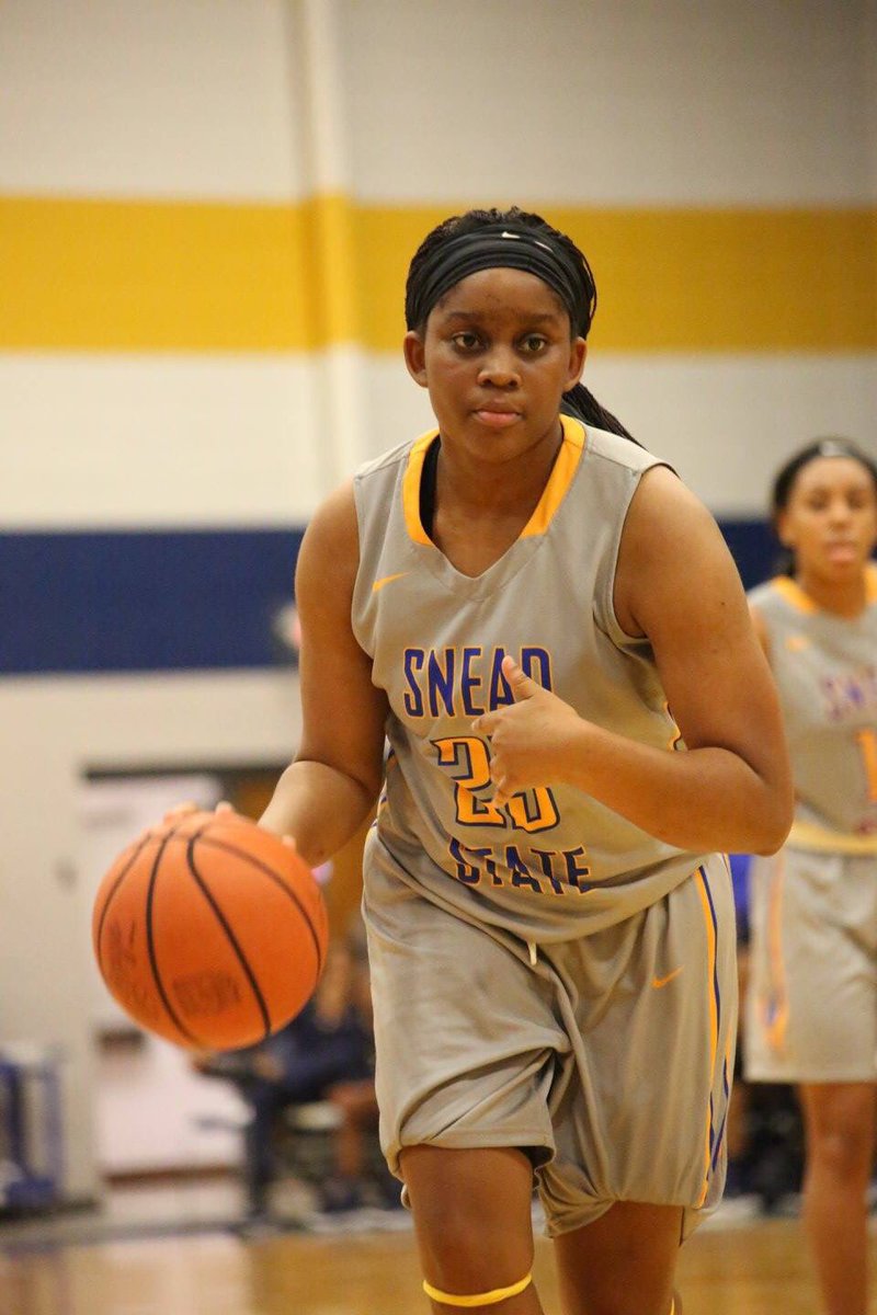 SSCCWBB's tweet photo. Willingham-King🏀🏀 #sneadstatebasketball #parsonhoops https://t.co/FOek1g95YG