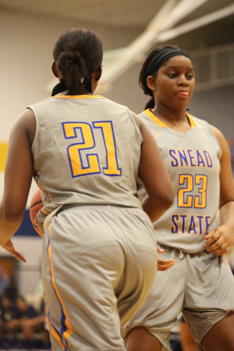 SSCCWBB's tweet photo. Willingham-King🏀🏀 #sneadstatebasketball #parsonhoops https://t.co/FOek1g95YG