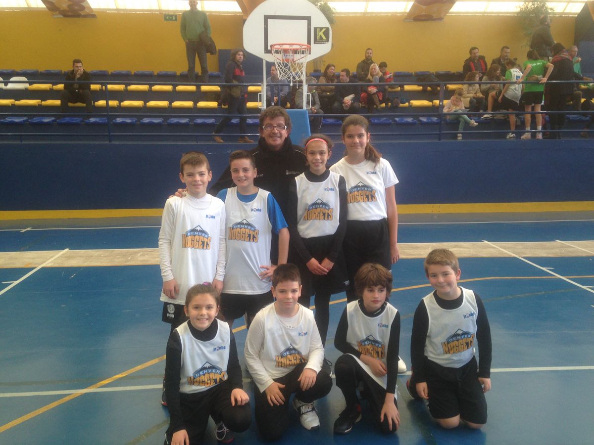 EdmBaloncesto's tweet photo. Os mostramos más fotos del día de hoy en la #nbajunior donde #IndianaPacers y #AtlantaHawks disfrutaron en la sede del @CDAtabal y #DenverNuggets en la de @CBNovaschool bonita mañana de baloncesto. 😊🎉🎊 https://t.co/8aAIzUEsRf