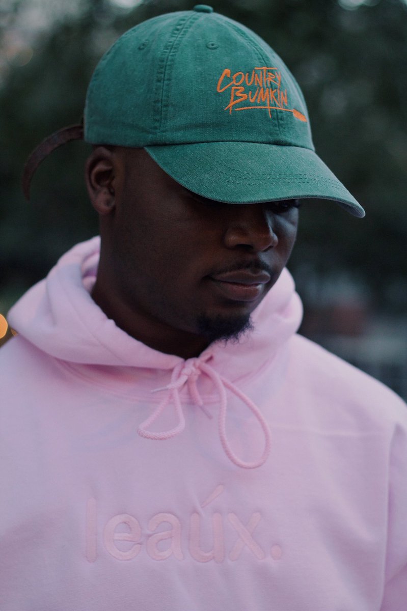 HenryAmazin's tweet photo. @FRESCObeFLEXXIN @fortheleaux @GOAT_vicc aiming high, staying leaux. ๐
๐ธ: @FRESCObeFLEXXIN #VisualsAF
๐: @fortheleaux #fortheleaux
๐งข: @hometeamtre #countrybumkin https://t.co/jVLnam3qkO