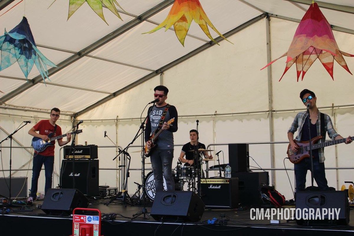 1999_catherine's tweet image. #WeAreProudOfGT you’ve come a long way since August 💛 throwback to my fave gig 🙈