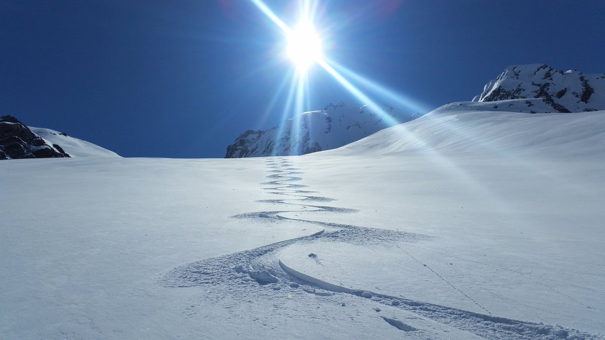 guidespacekilly's tweet image. Les conditions étaient excellentes en cette brillante journée dans les montagnes de la Vanoise. Au cas où vous ne le sauriez pas, le beau massif montagneux dans lequel se trouvent Val d&apos;Isère et Tignes, c&apos;est justement la Vanoise éternelle. 😊☺😊