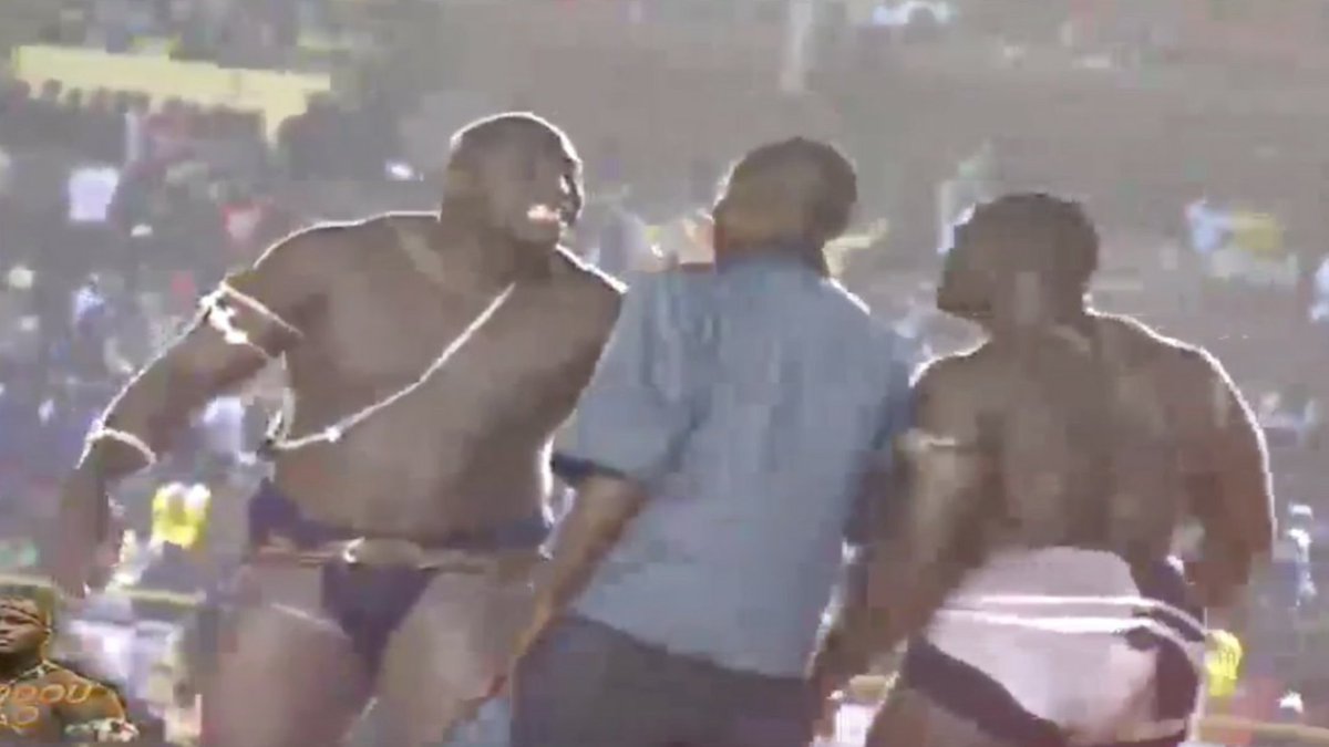 4bdoulaye_ms's tweet image. Arbitre dialou ma dh
See 👀