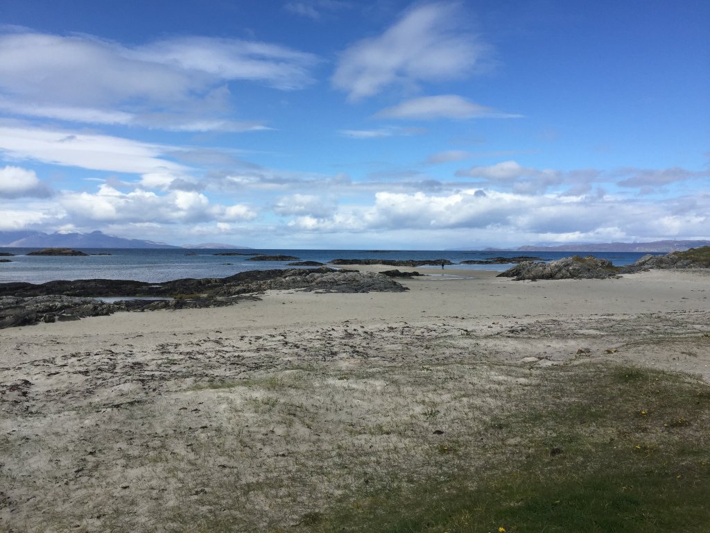 Arisaig – Kayaking, Camping &amp; Harry Potter purescotland.wordpress.com/2018/01/28/ari…