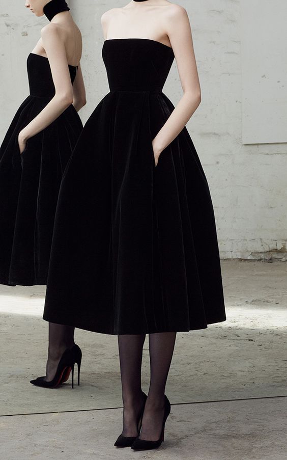 KALELAURENT's tweet photo. Alex Perry Pre-Fall 2018 https://t.co/eifjwaK4C2