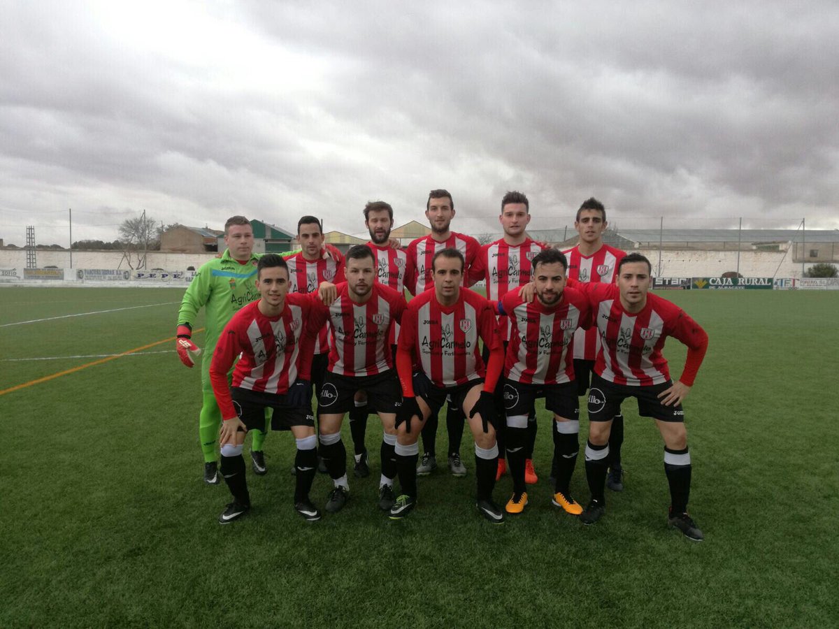 GRANDISIMA VICTORIA LA DE HOY DE NUESTRO PRIMER EQUIPO POR 2-0 FRENTE A UN GUERRERO <a href="/Olimpicoo/">Olimpico Madrigueras</a> QUE NO BAJO EL LISTON EN TODO EL PARTIDO

DESEAR UNA PRONTA RECUPERACIÓN A JAVI QUE SE RETIRÓ CON UNA BRECHA EN LA CEJA Y DAR LAS GRACIAS A LAS MAS DE 200
PERSONAS QUE BAJARON A ANIMAR