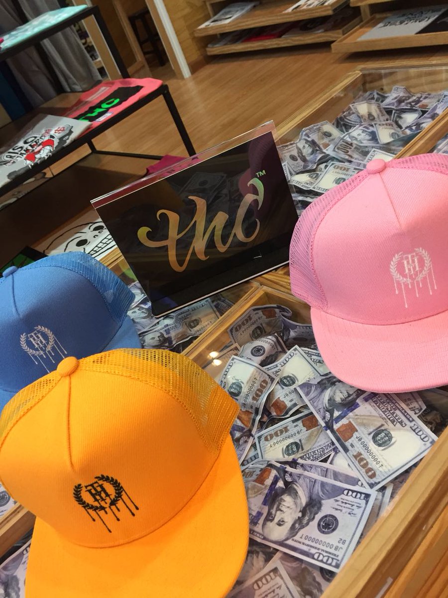 maisonhideout's tweet photo. https://t.co/6iqmwQl79Z #NewArrivals #THC #Dripping #MeshCaps #TruckerHats #CarnivalGoods #CarnivalSeason
-
#StreetWear #StreetApparel #StreetFashion #UrbanWear #UrbanApparel #UrbanFashion #Urban #HipHopWear #HipHopApparel #HipHopFashion #HipHopCulture #SkateboardWear https://t.co/vIPADOd1yU