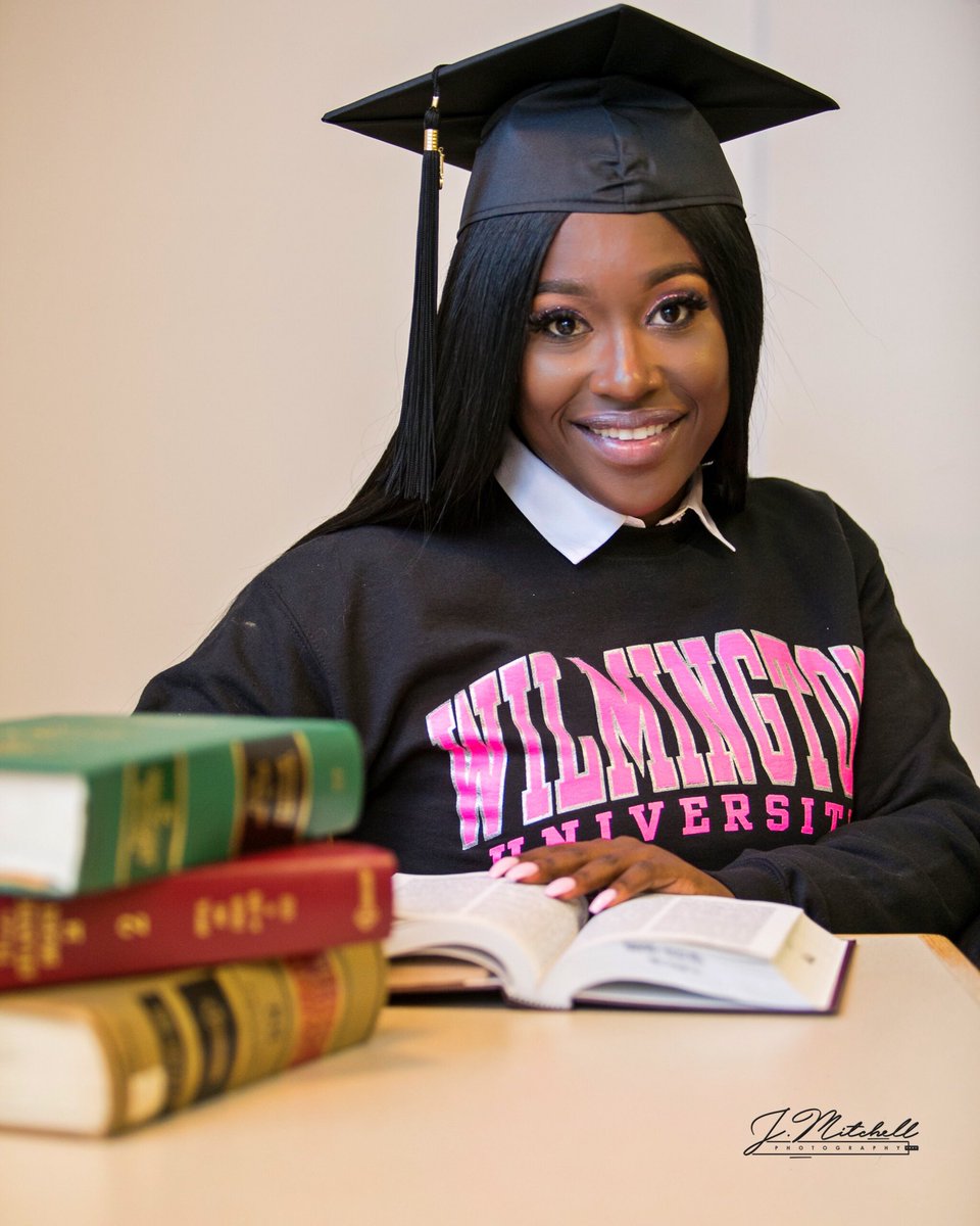 VivaaLaaGlaam_'s tweet photo. We Drippin & Finesseโn & Getting Paid Owwwwwww๐๐ธ #jmitchphotography CMasteredIt #WilmuGrad #blackgirlsgraduate #Hbcu #blackexcellence #twodegrees #AKA #AlphaKappaAlpha #sororitylife #Graduatevibes @blackgirlsgraduate @j__mitch ๐๐๐ https://t.co/zofgFxap6R