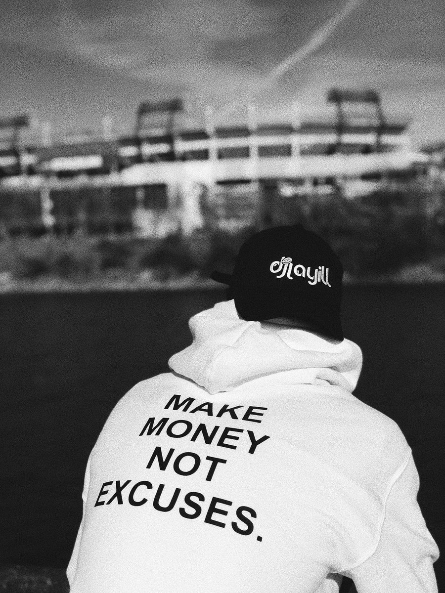 iLLTenacity's tweet photo. Photoshoot next week, DM me if youβd like to model. #TrophyYear https://t.co/Bm5cd9FUj0