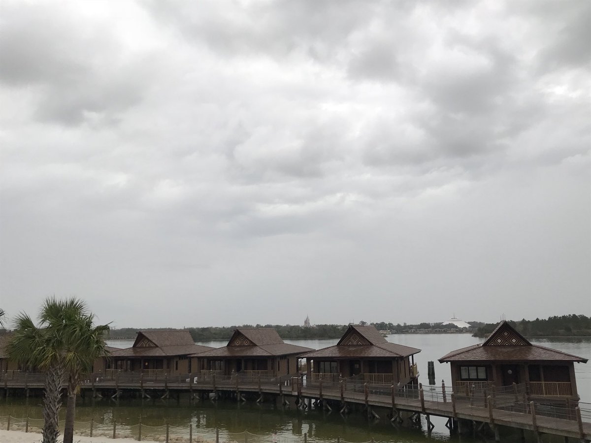 LRDreaming's tweet photo. Our room view at the Polynesian. Enough said. 😍 #WDW #Polynesianresort #disneyview #castleview https://t.co/cu7ZpzKMDY