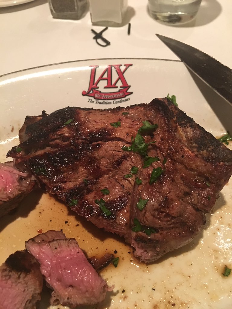 billkozlak's tweet image. #FlyEaglesFly #GoBirds #SuperBowlLII #GoPatriots @JaxCafe #welcometompls #oldschool #steakhouse