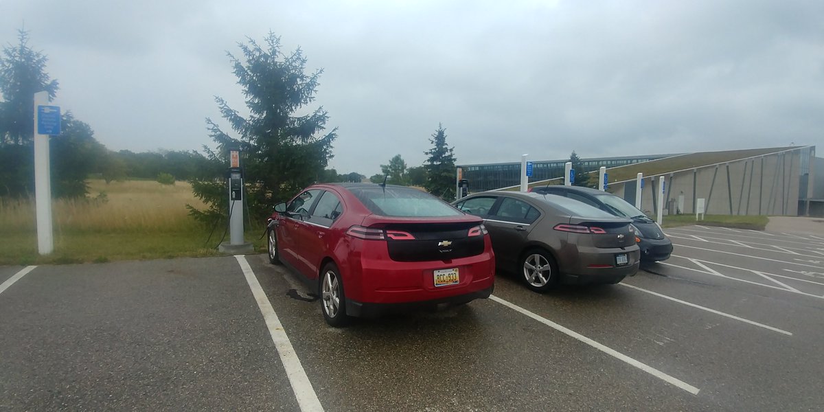 AmazingChevVolt's tweet photo. @OLRAK @WRVoltec @ChevyElectric @ChevroletCanada ED. NOTE/
Obama Adm. DoE's #WorkPlaceChargingChallenge Encourages #Business Providing Fringe Benefit #Retention #Loyalty Perk: #FreeEVFuel #EVFillingStation's!
'Current Adm.', Ending This,
But:
https://t.co/hcOlDWpqhX
#WorkPlaceCharging
=
#LEED
https://t.co/JC37cEPsVj
120V AC Ok https://t.co/lqfesXIAif