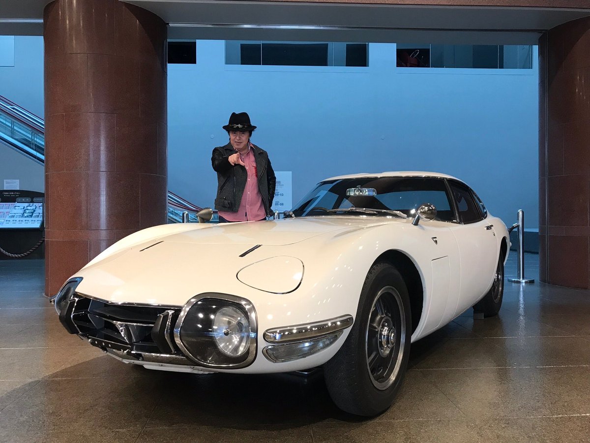 トヨタ2000GT。ちなみに黄色と緑の2000GTはスピードトライアルで3つの