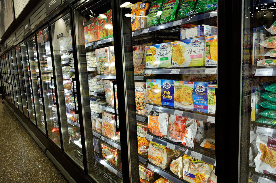 Frozen meals are not a thing of the past - Read our thought piece on how brands like <a href="/LeanCuisine/">Lean Cuisine</a> and <a href="/Healthy_Choice/">Healthy Choice</a> are using #innovation to heat up the frozen aisle: ow.ly/ellP30hVTw6