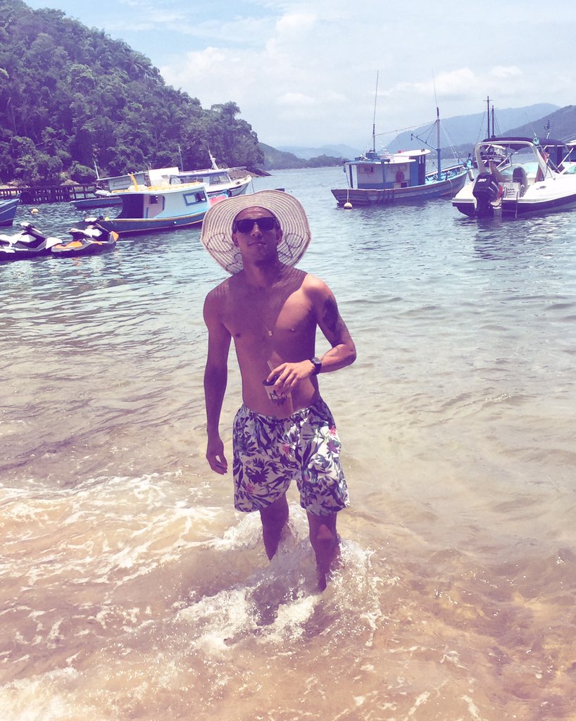 tmjklebin33's tweet photo. ' deixe a energia do som te levar!
#qdia #replaypf 🏝🍺🐺🚤.. https://t.co/jtoRVzQXiF