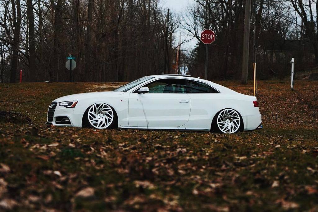 19 inch cast JB1 coming soon in 19x9 and 19x10. Limited sets 