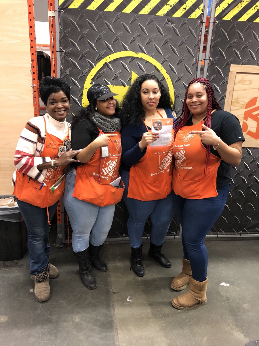 Special thanks to Jaslyn and Debbie for always driving our online satisfaction!!!!#CASHIERAPPRECIATIONSUNDAY <a href="/hdbosslady/">shondelle bo$lady</a>