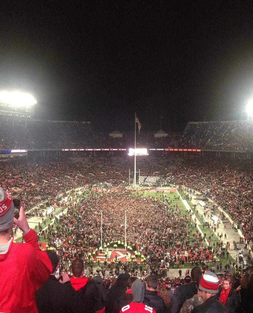 mdizz18's tweet image. I couldn’t be more proud to be a part of buckeye nation. The professors go above and beyond, and the students are more like family. The Ohio State University is where campus became a home, and strangers became life long friends.🌰❤️ @rhac #refreshmyroom