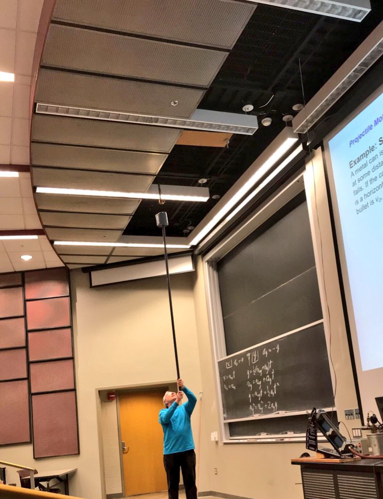 mdizz18's tweet image. I couldn’t be more proud to be a part of buckeye nation. The professors go above and beyond, and the students are more like family. The Ohio State University is where campus became a home, and strangers became life long friends.🌰❤️ @rhac #refreshmyroom