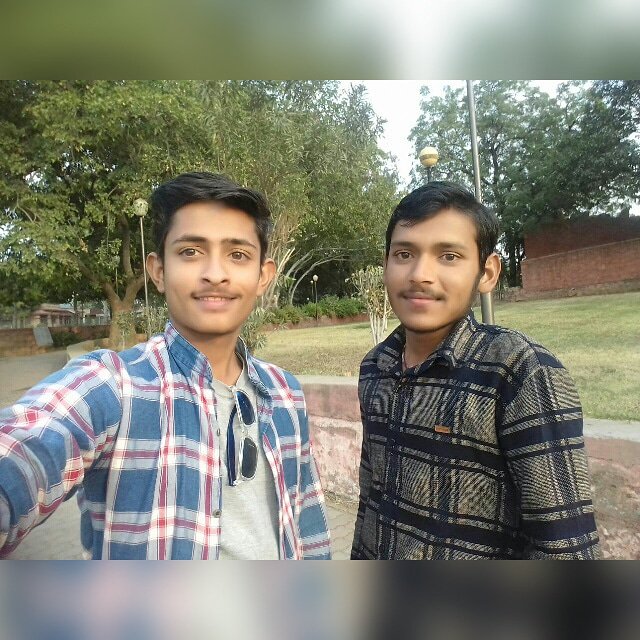 Anmolgaur7272's tweet photo. Good Time with Good People
#ag72 #tennisanmol #anmol_ag72 #Jaipur #bestfriends #anmolgaur #friendship https://t.co/kV17s73G4Z