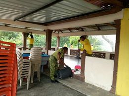 RELA_ROMPIN's tweet photo. PROGRAM BAKTI RELA DAERAH ROMPIN 2018
GOTONG ROYONG MEMBERSIH RUMAH IBADAT
TAHNIAH!! @relamalaysia
@relapahang #SETIABERBAKTI https://t.co/zedm5TZ5mP