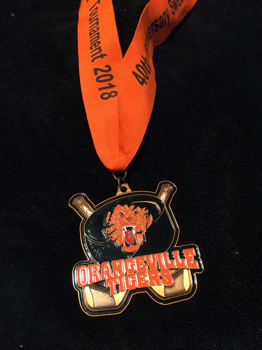 TigersPeeweeB's tweet photo. That brings our Sweetheart tourney weekend to an end.   On to playoffs! #bringhomethehardware #teamwork https://t.co/evkQkFf6Vc
