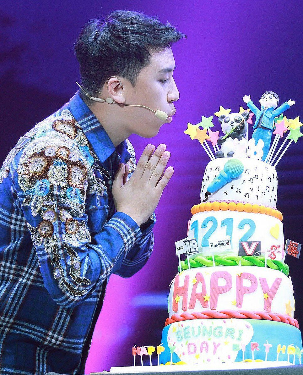 benzPhan's tweet photo. 생일 축하합니다. #승리 #seungri #leeseungri #richardlee #ceolee #seungrisolo #seungriconeback #happybirthdayseungri #happyseungriday #happyviday #이슬리 #승리솔로 1991.01.29 https://t.co/JO651061sB