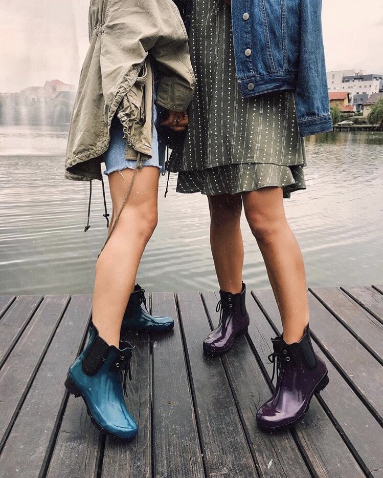 roma_boots's tweet photo. Twinning π―ββοΈ Shop the Chelsea Collection! #twinning #romaboots #givepovertytheboot >www.romaboots https://t.co/PrsAPa3gQr