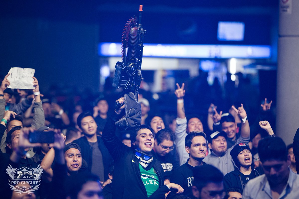 IT'S OVER. @OpTicGaming are your #GearsMX Champions! They defeat @GhostGaming_GG 2-0 in the Grand Final. Congratulations @MentaL, @Xplosive, @SuMuNs, @icy, @KennyBounce 5 back to back Major titles. The legacy continues...